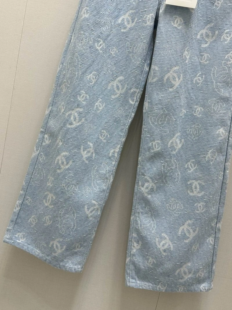 Bold Chanel Jeans 108183