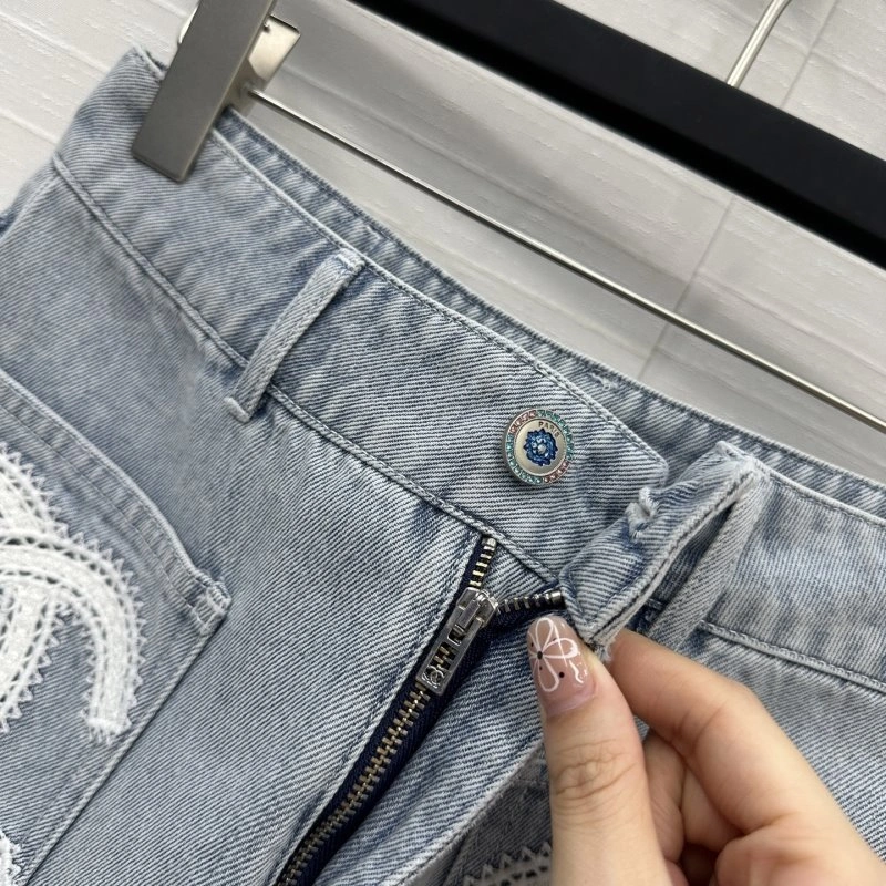 Sustainable Chanel Jeans 109868