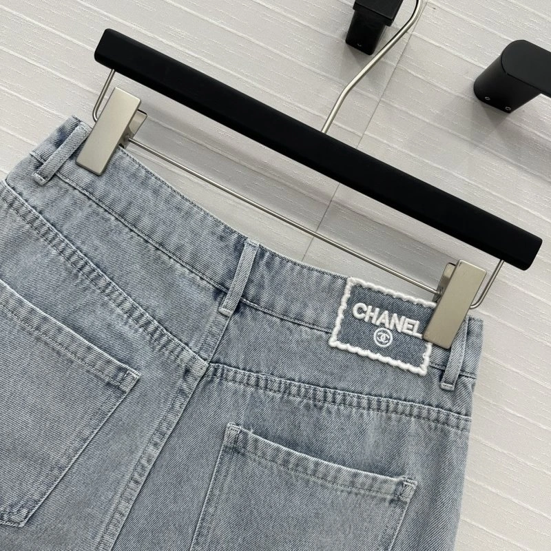 Sustainable Chanel Jeans 109868