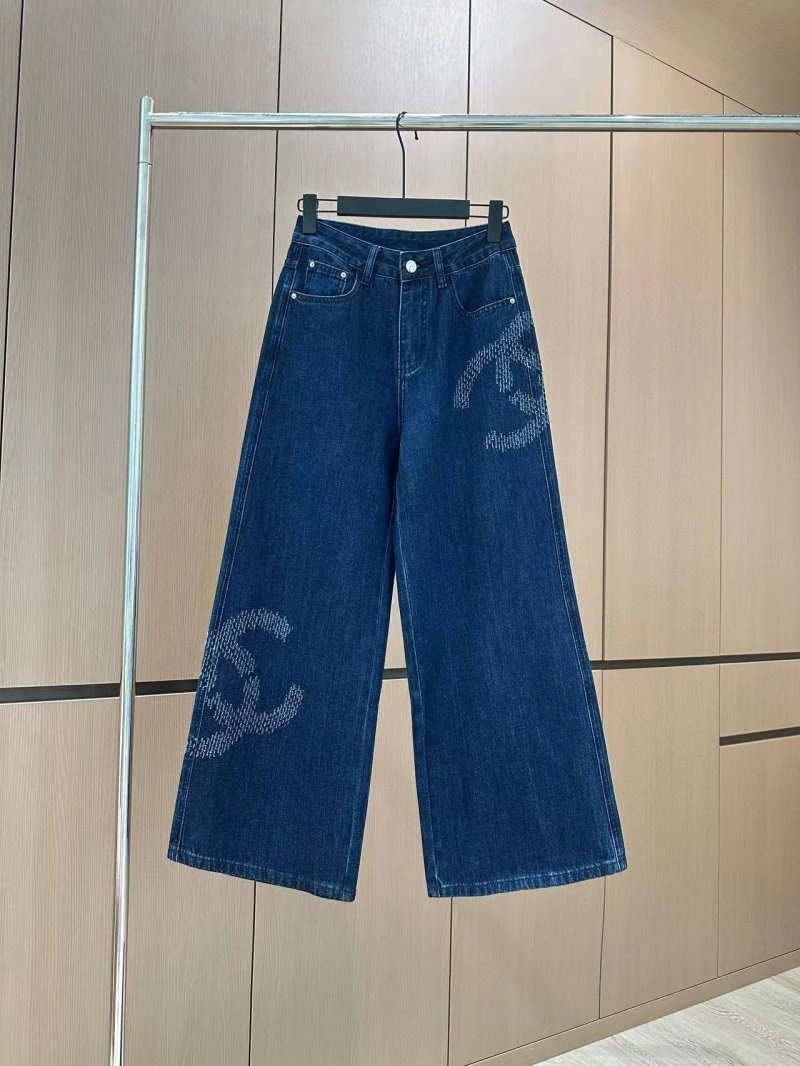 TechFriendly Chanel Jeans 109855