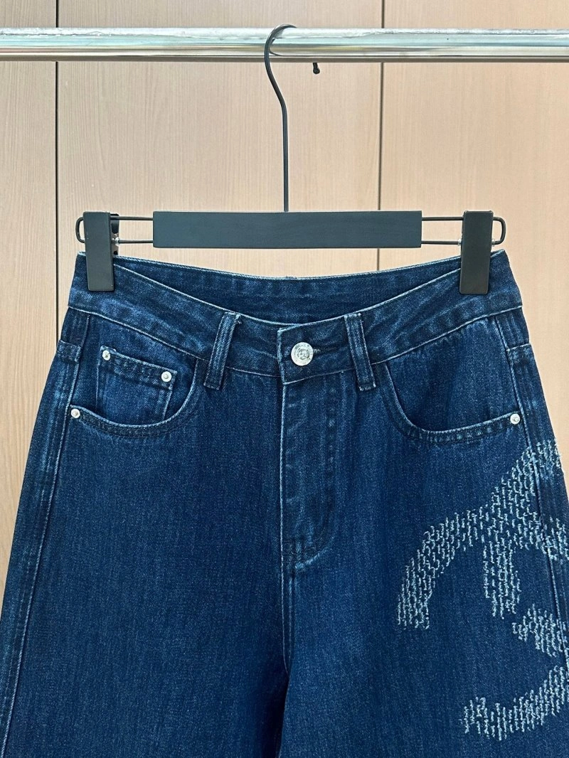 TechFriendly Chanel Jeans 109855