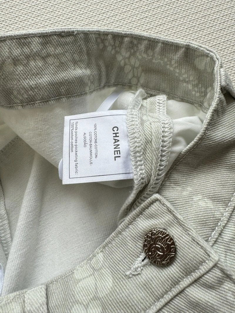 EyeCatching Chanel Jeans 109834