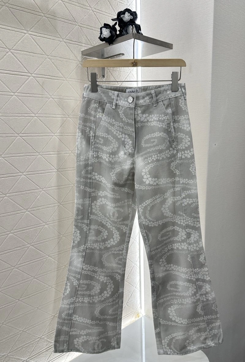SmartChoice Chanel Jeans 109844