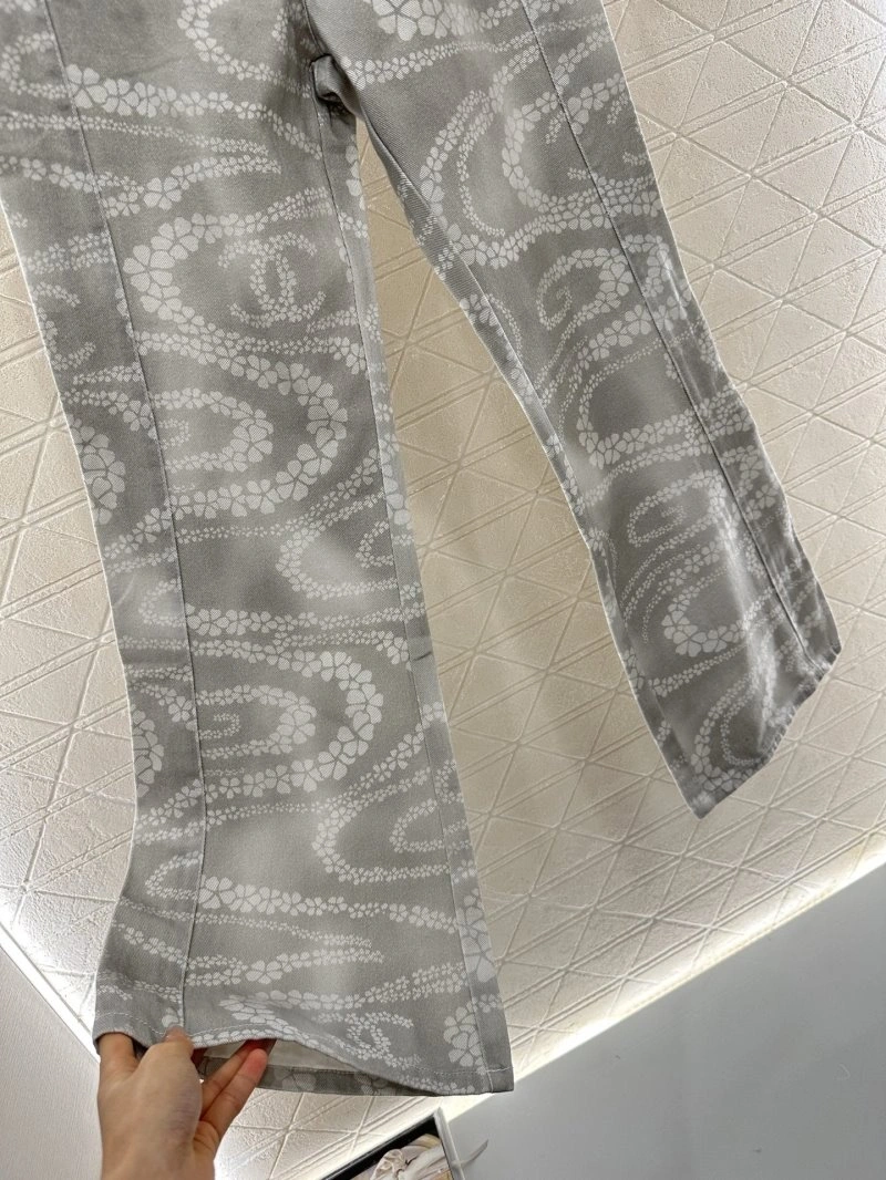 SmartChoice Chanel Jeans 109844