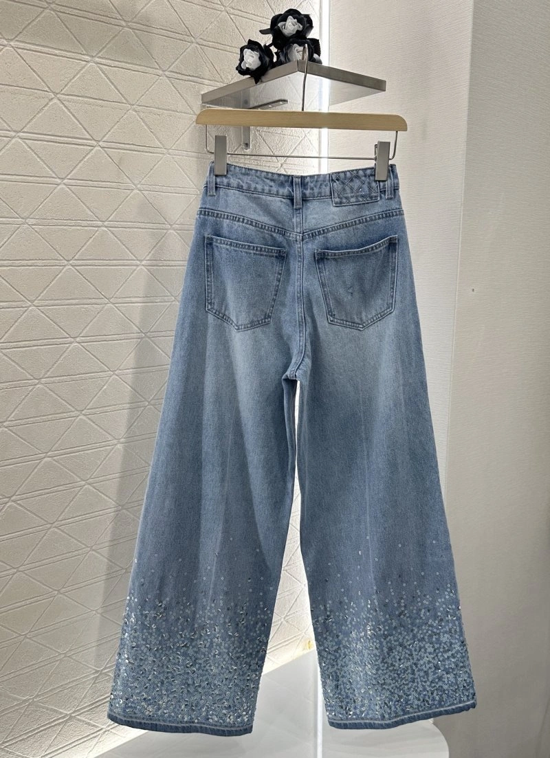 Lightweight Chanel Jeans 109824