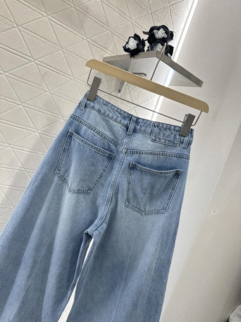Lightweight Chanel Jeans 109824