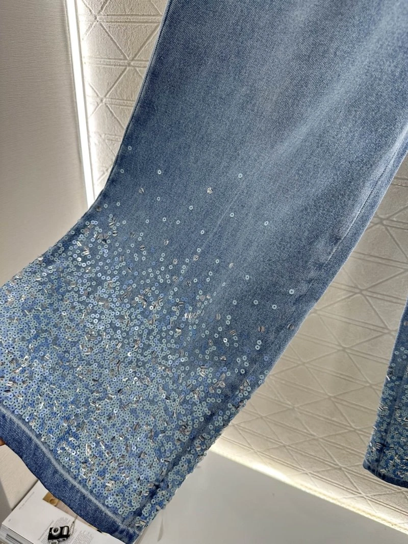 Lightweight Chanel Jeans 109824