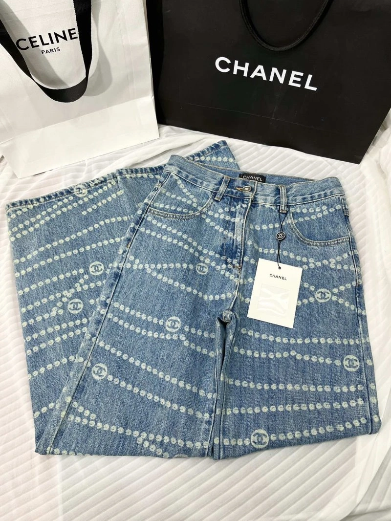 TechFriendly Chanel Jeans 109828