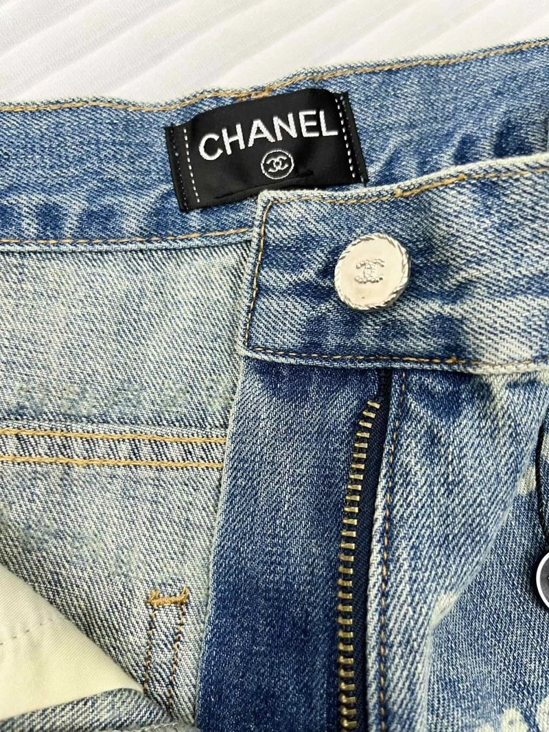 TechFriendly Chanel Jeans 109828