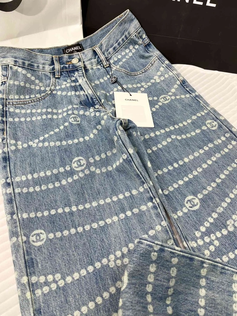 TechFriendly Chanel Jeans 109828