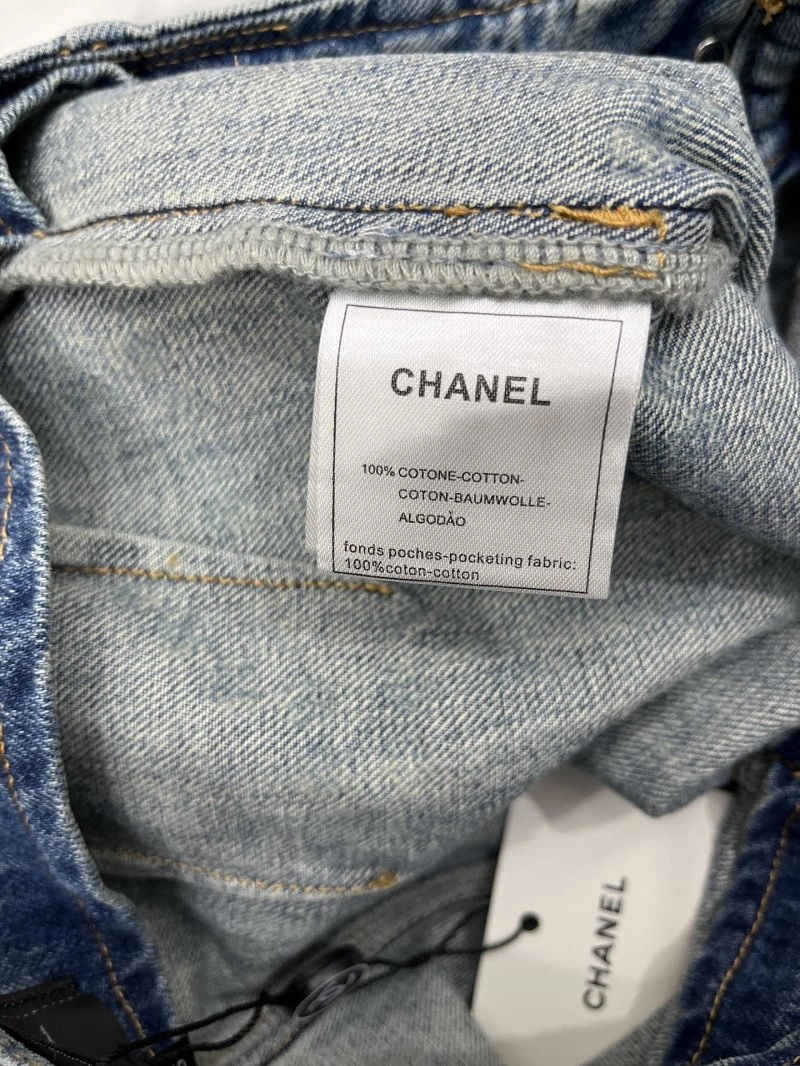 TechFriendly Chanel Jeans 109828