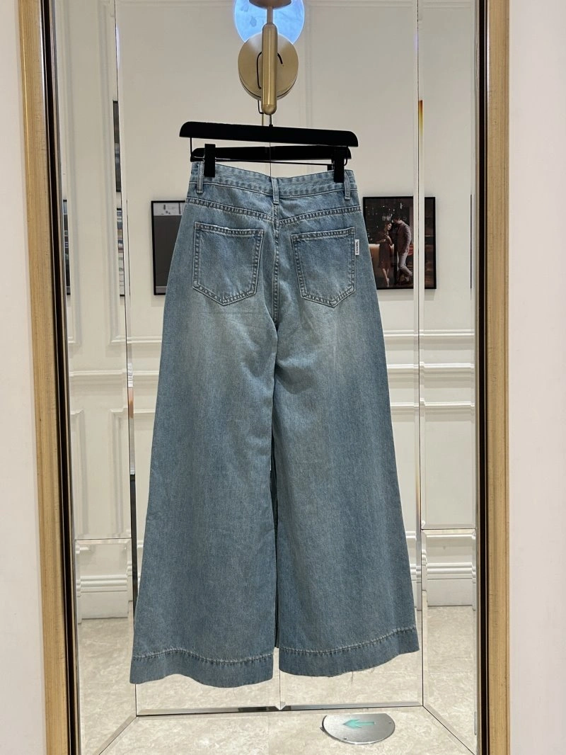 Classic Chanel Jeans 109839