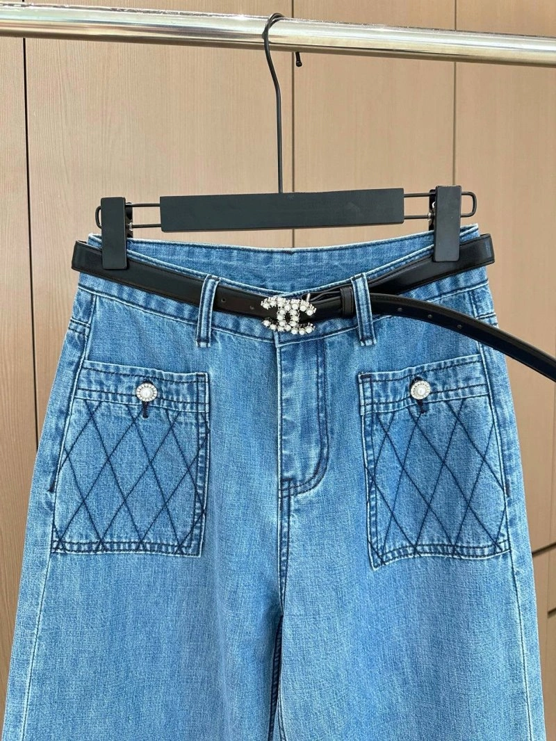 TechFriendly Chanel Jeans 109830