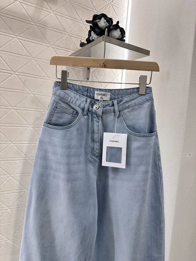 Refined Chanel Jeans 109496