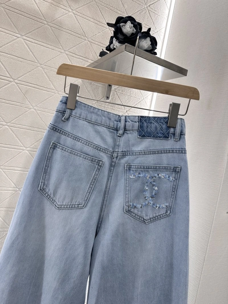 Refined Chanel Jeans 109496