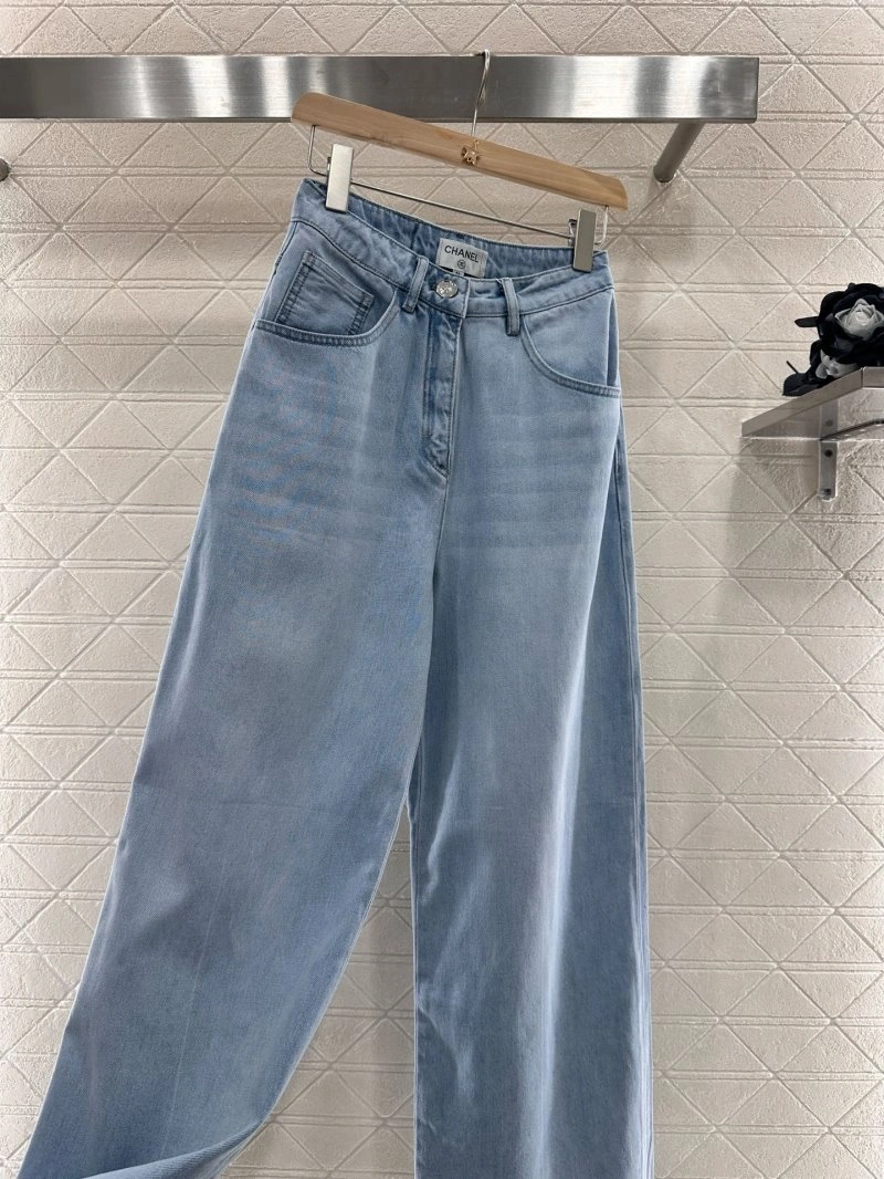 Refined Chanel Jeans 109496
