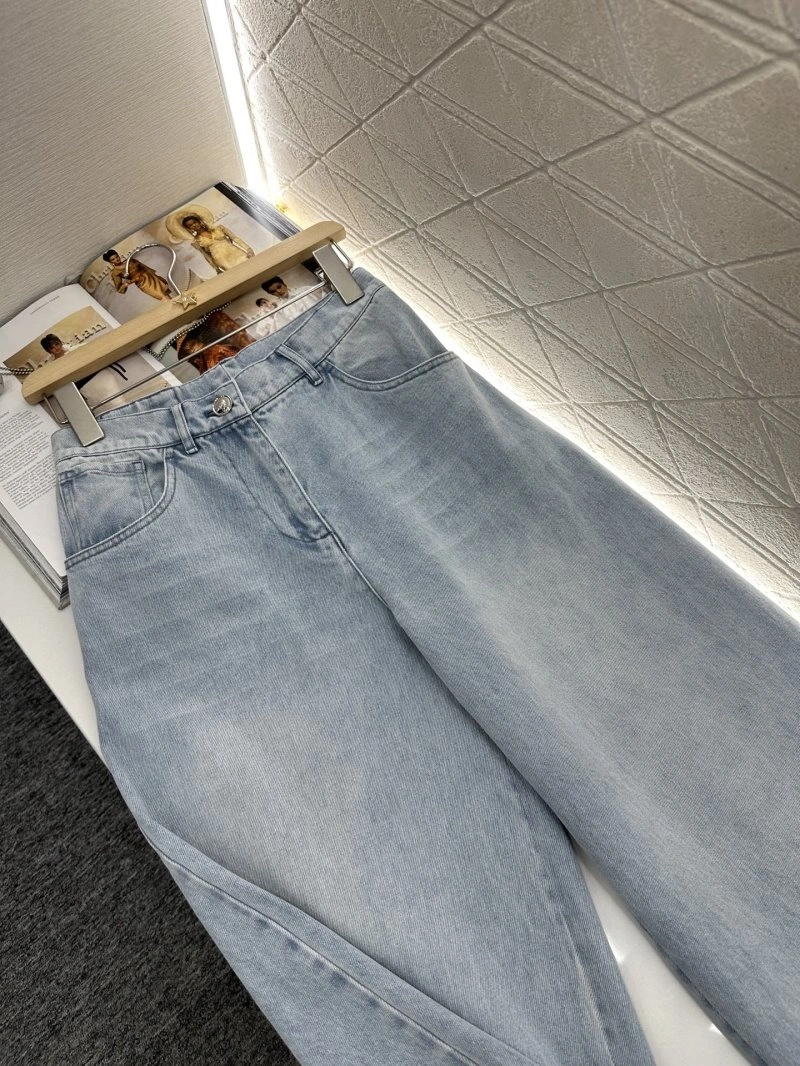 Chanel Jeans ModernLook 109487