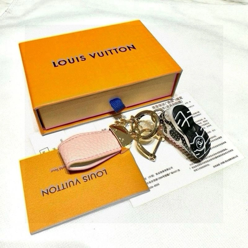 Tailored Chanel Keychains 265795