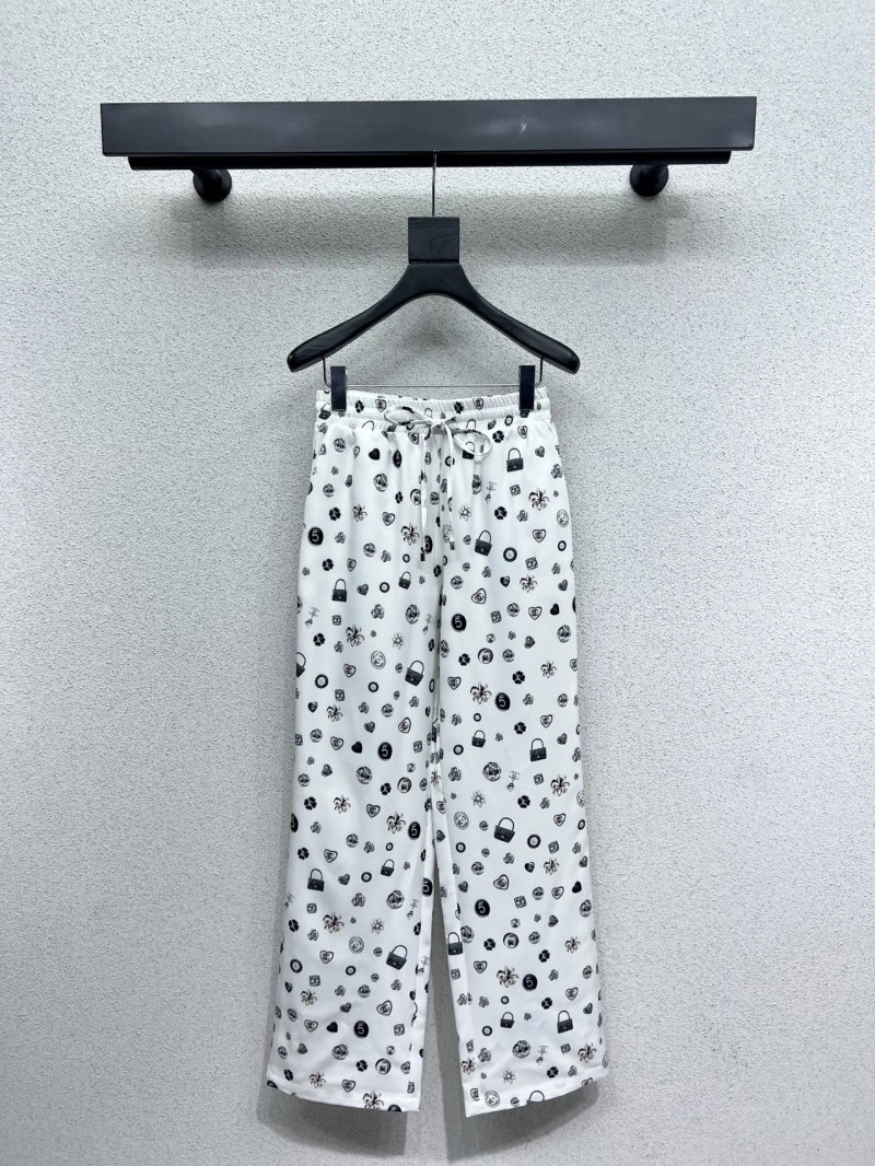 Chanel Long Pants WeatherProof 108946