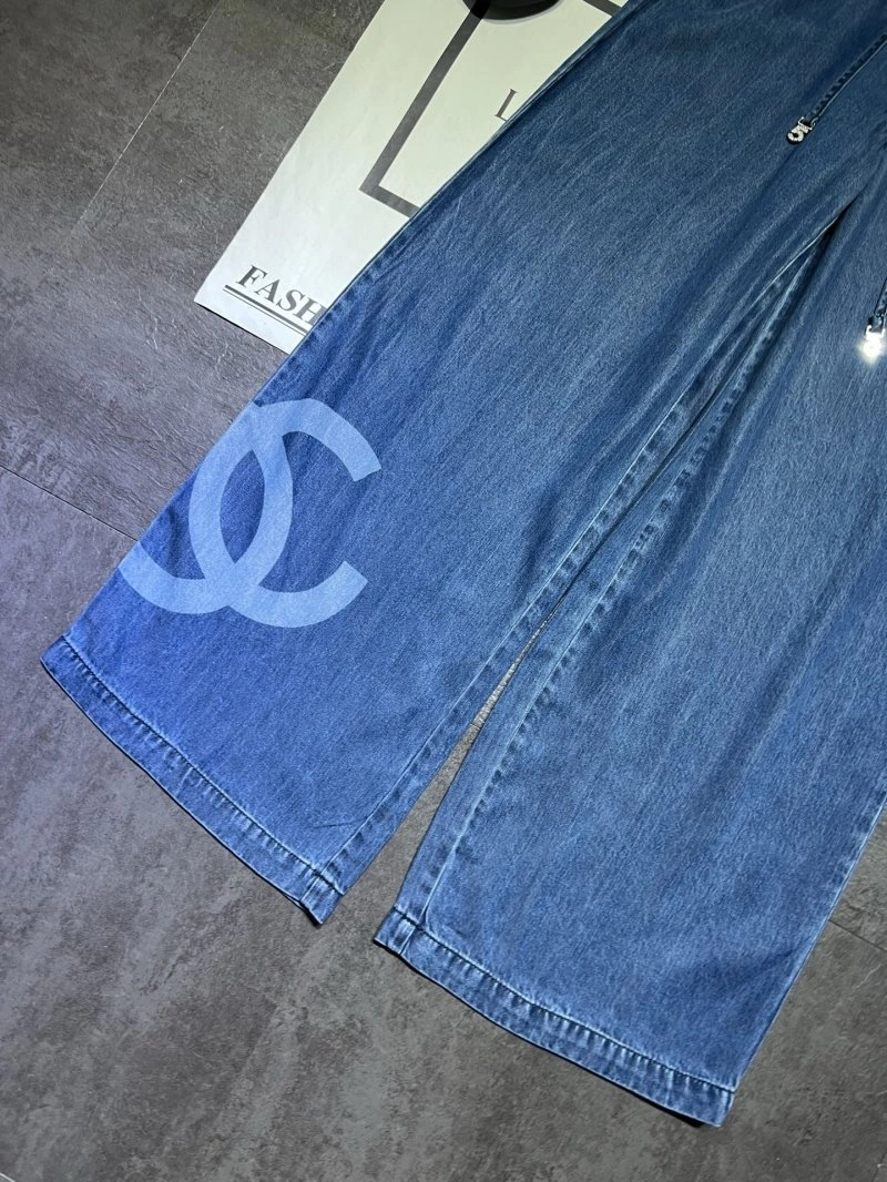 Sleek Chanel Long Pants 110567