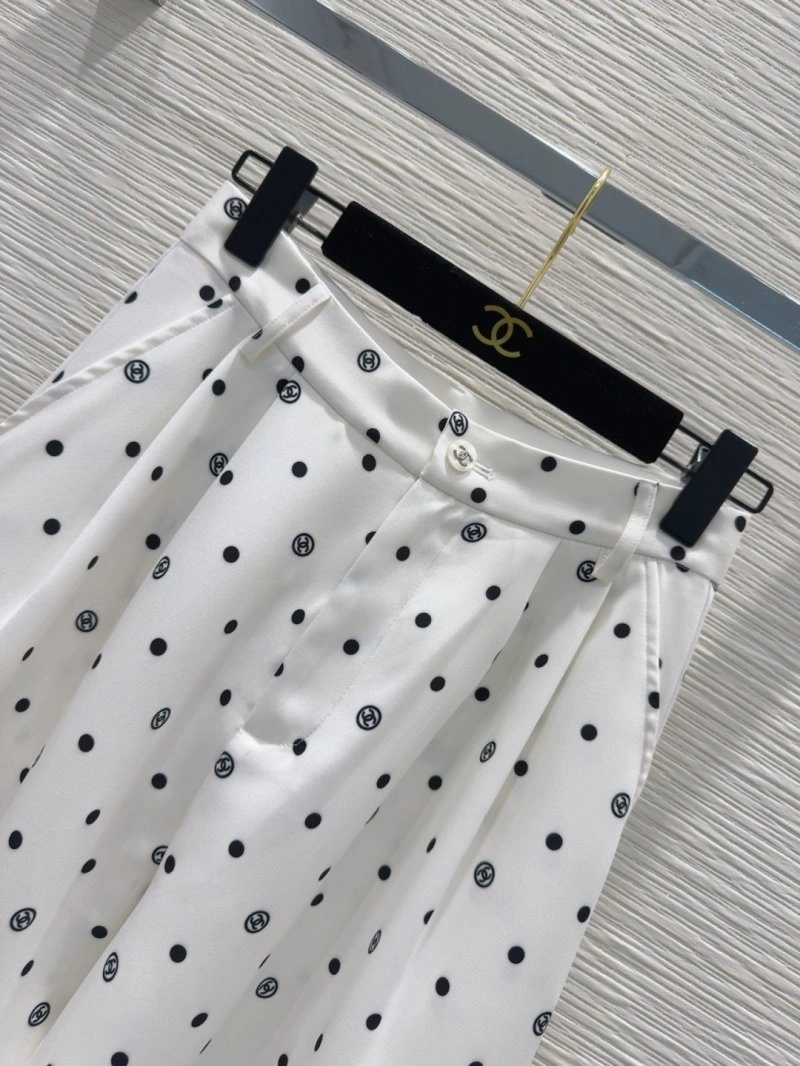 FashionForward Chanel Long Pants 110557