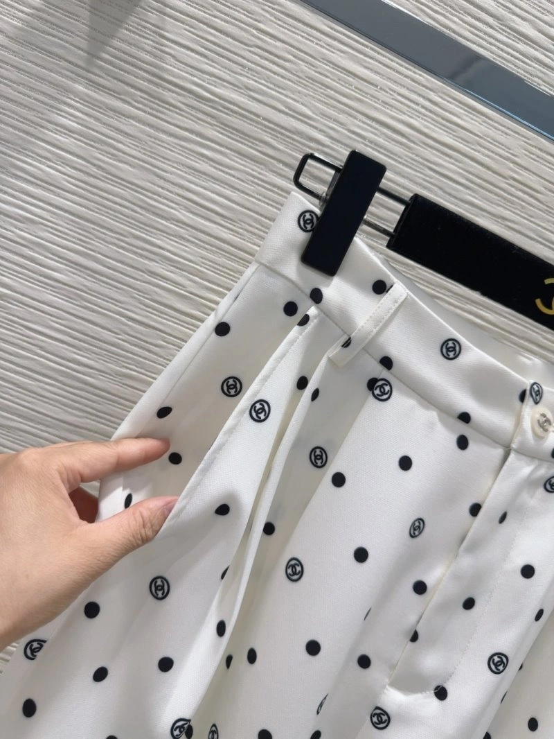 FashionForward Chanel Long Pants 110557