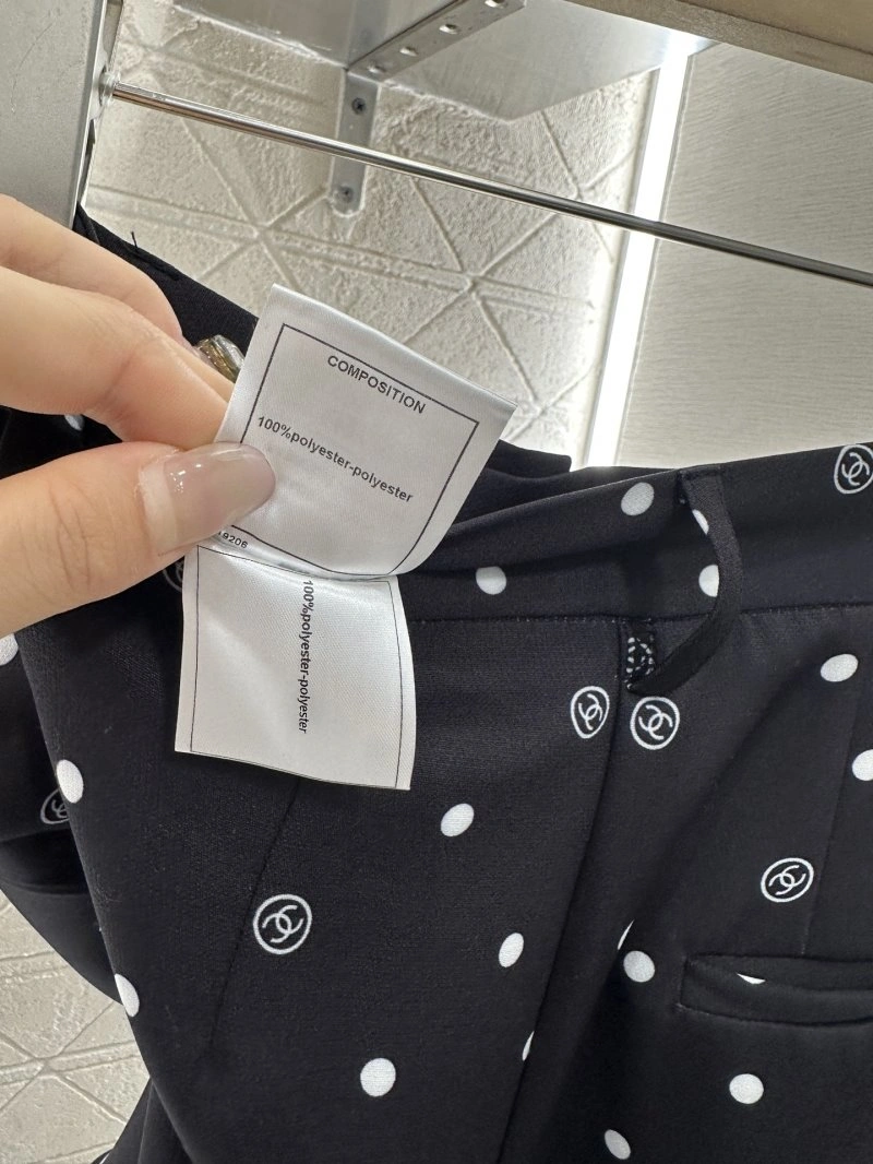 Sustainable Chanel Long Pants 110530