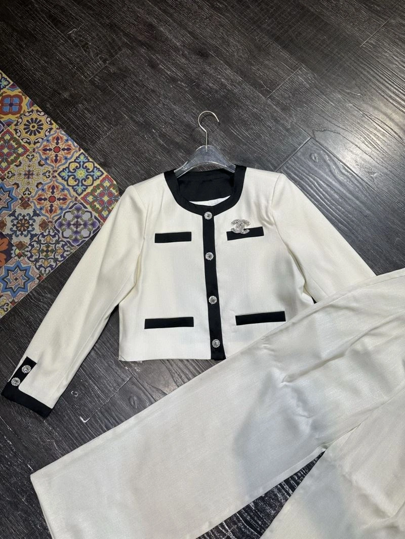 Youthful Chanel Long Suits 111409