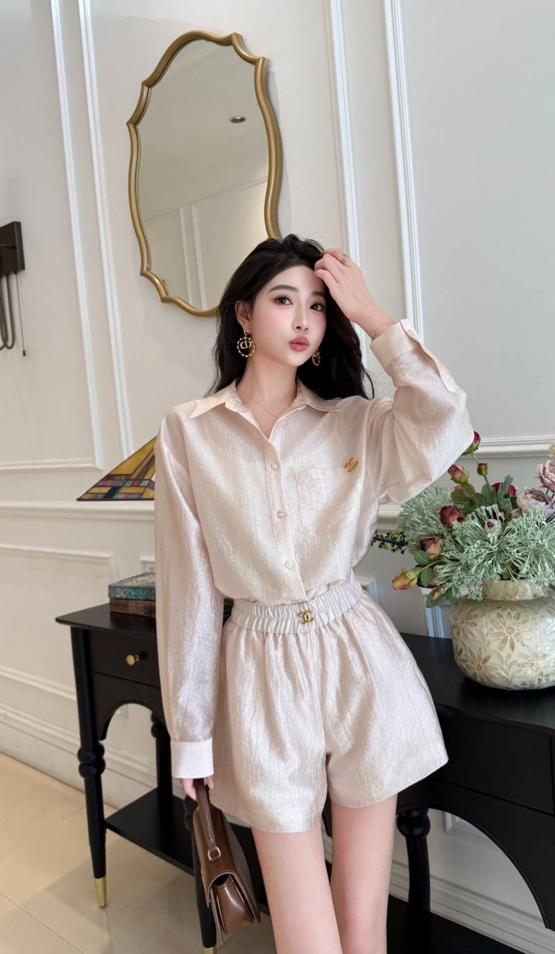 Versatile Chanel Long Suits 111407