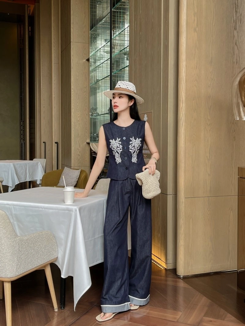 UrbanStyle Chanel Long Suits 108906