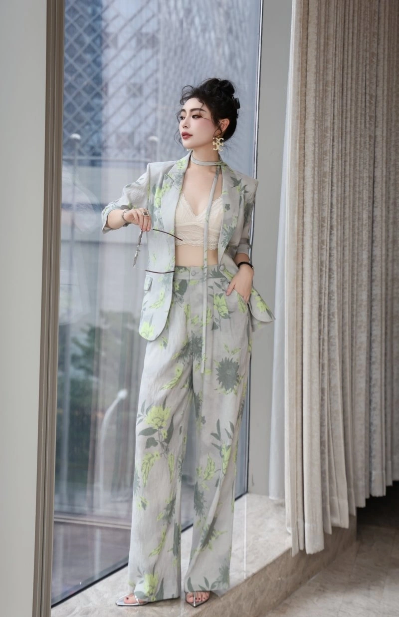 Chanel Long Suits Practical 108898