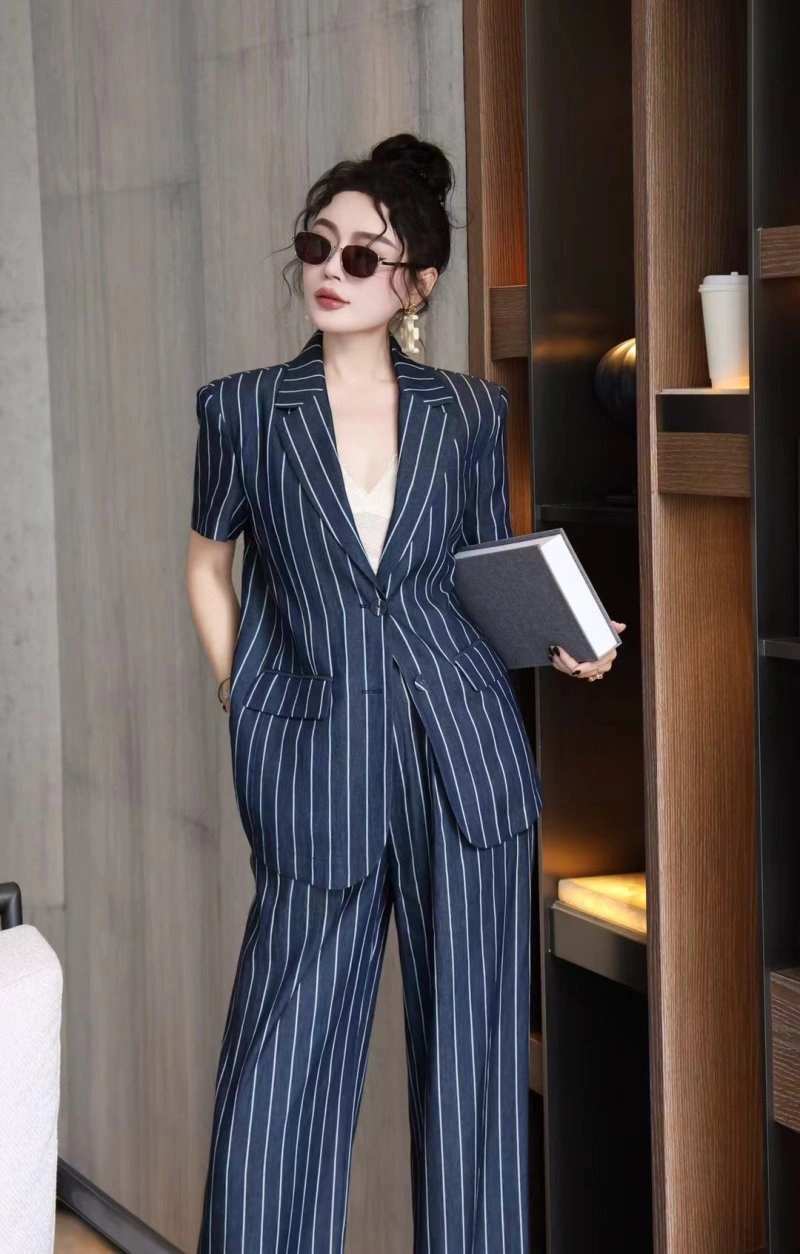 Bright Chanel Long Suits 108904