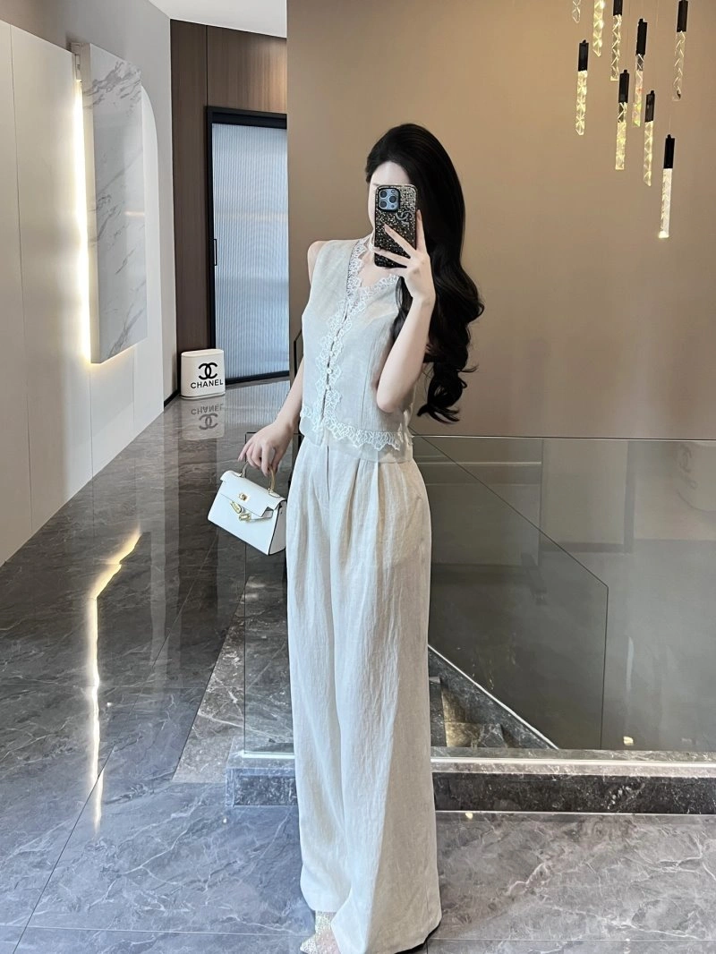 EyeCatching Chanel Long Suits 108903