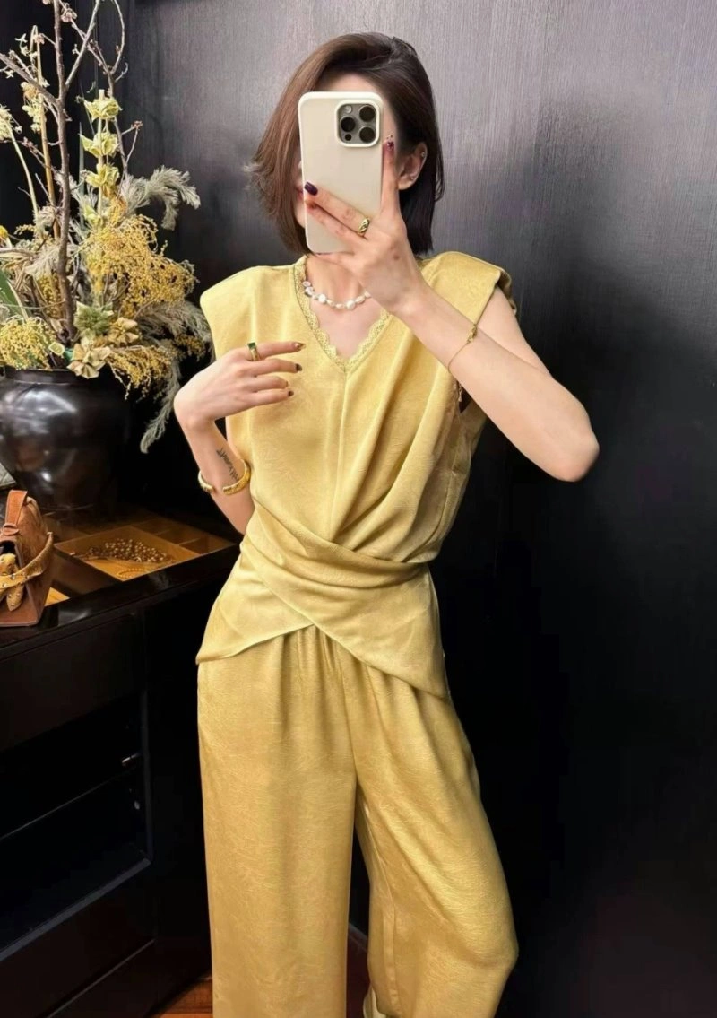 TechFriendly Chanel Long Suits 108884