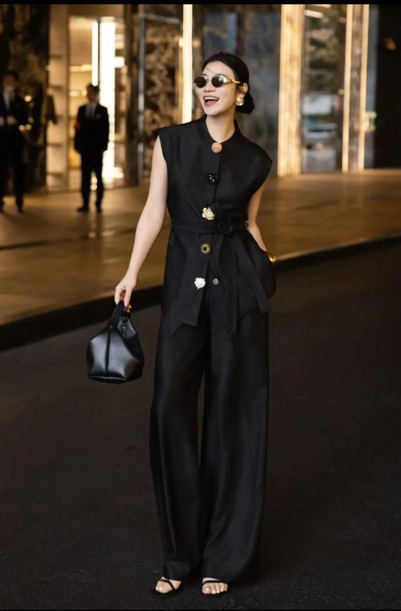 Youthful Chanel Long Suits 108883