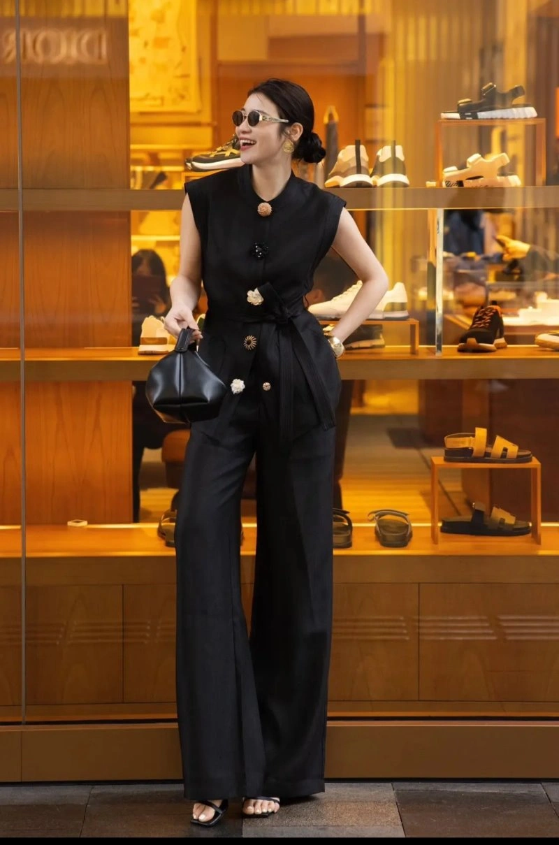 Youthful Chanel Long Suits 108883