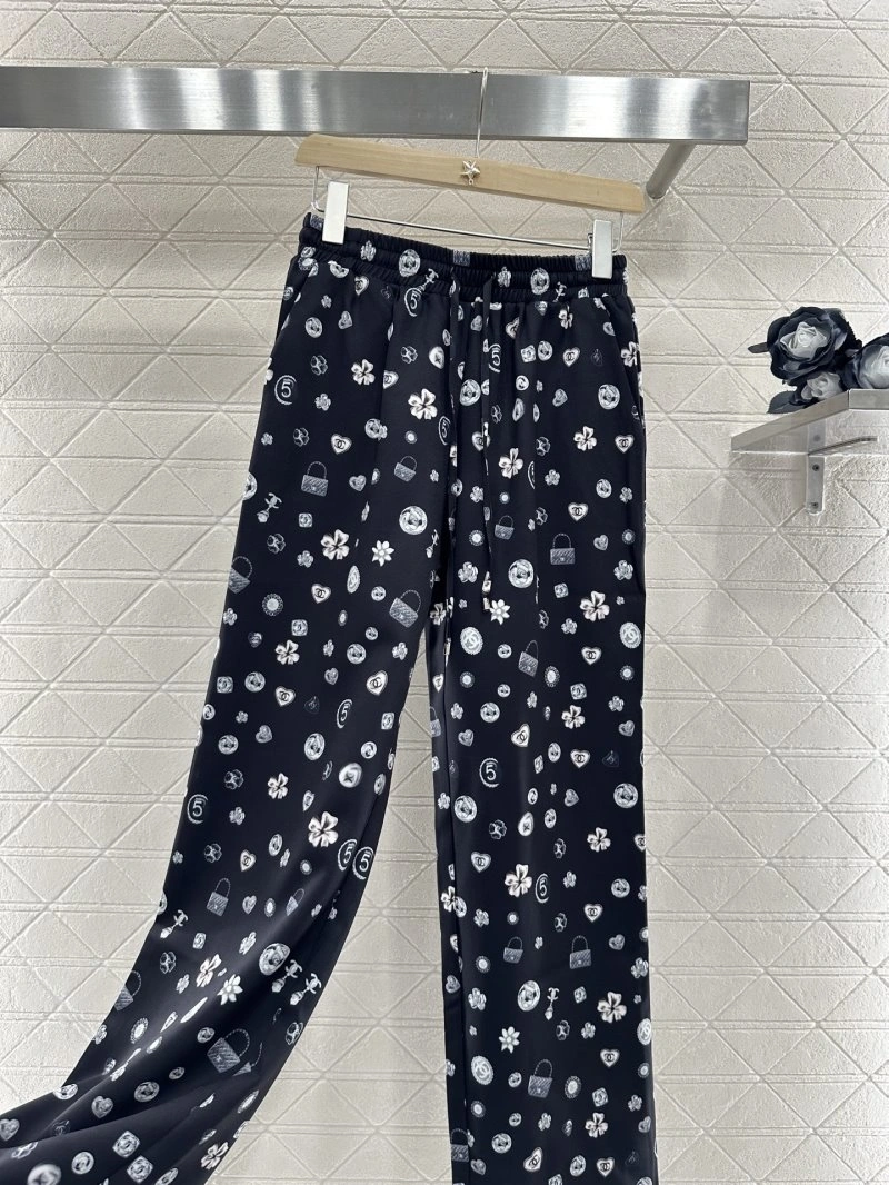 Chanel Long Suits FreshLook 108882