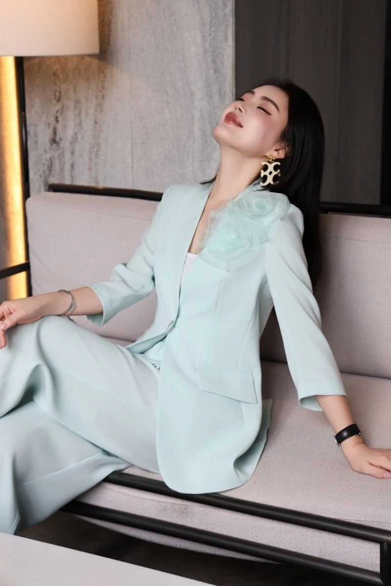 Flexible Chanel Long Suits 108863