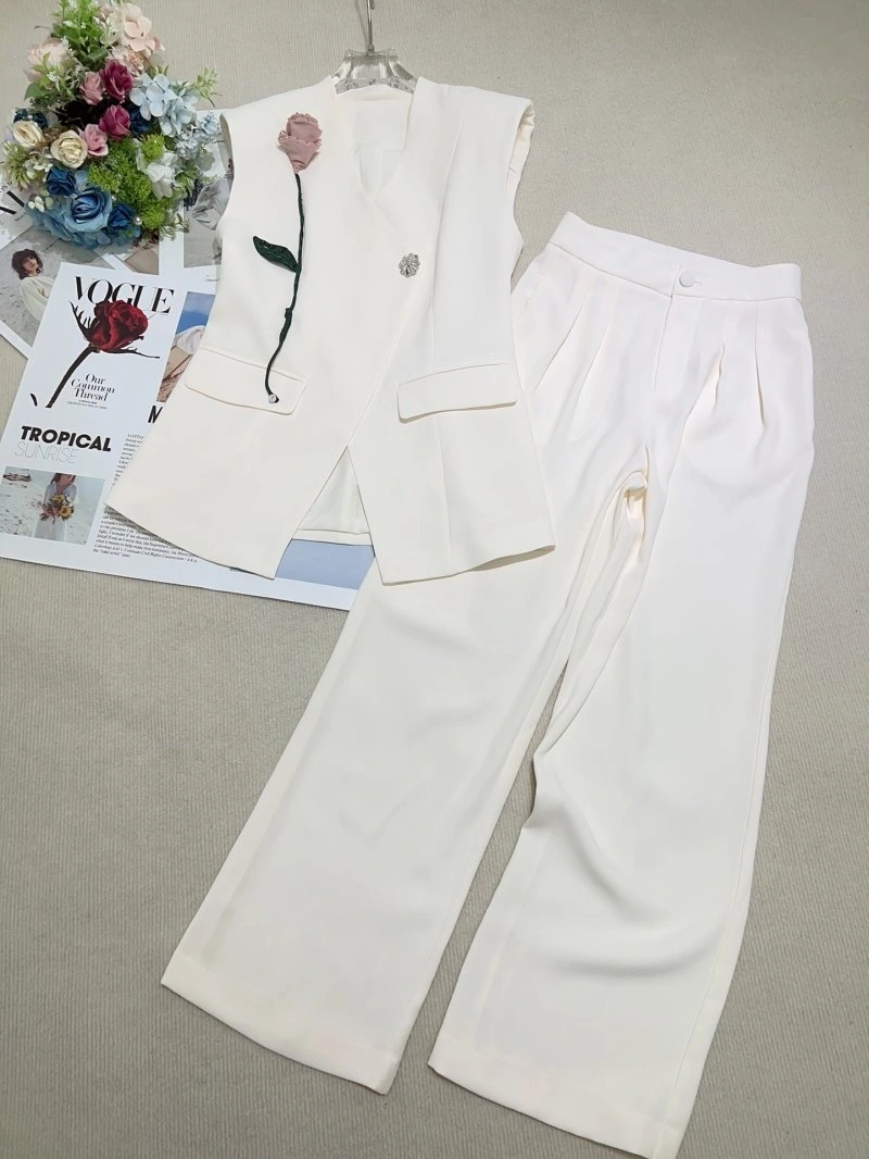 Packable Chanel Long Suits 108858