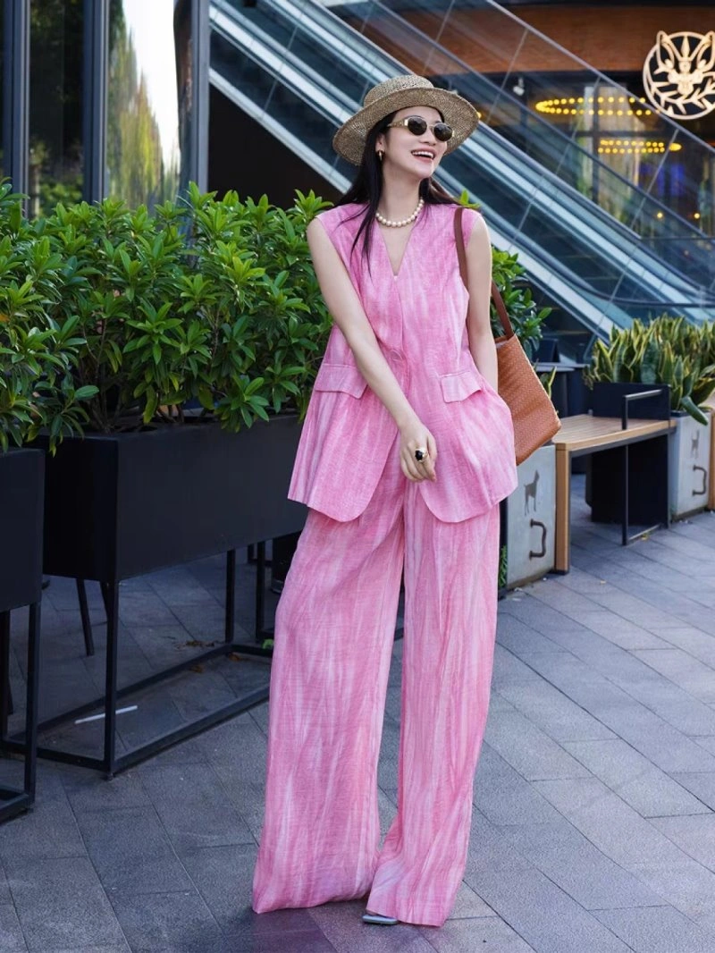Breathable Chanel Long Suits 108837