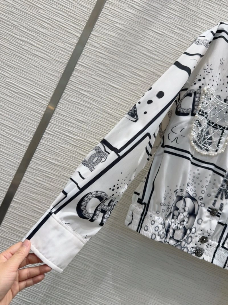 Chanel Long Suits Resilient 108856