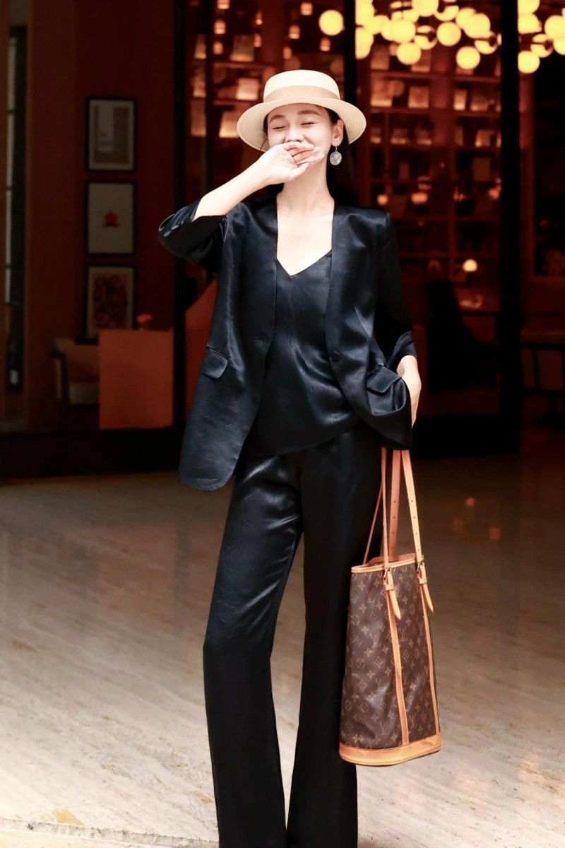 Chanel Long Suits Stylish 110527
