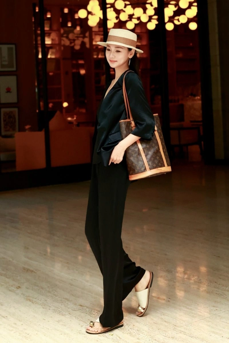 Chanel Long Suits Stylish 110527
