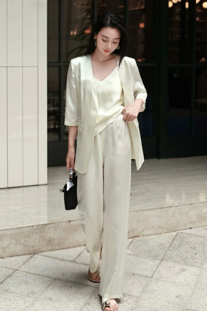 WaterResistant Chanel Long Suits 110526
