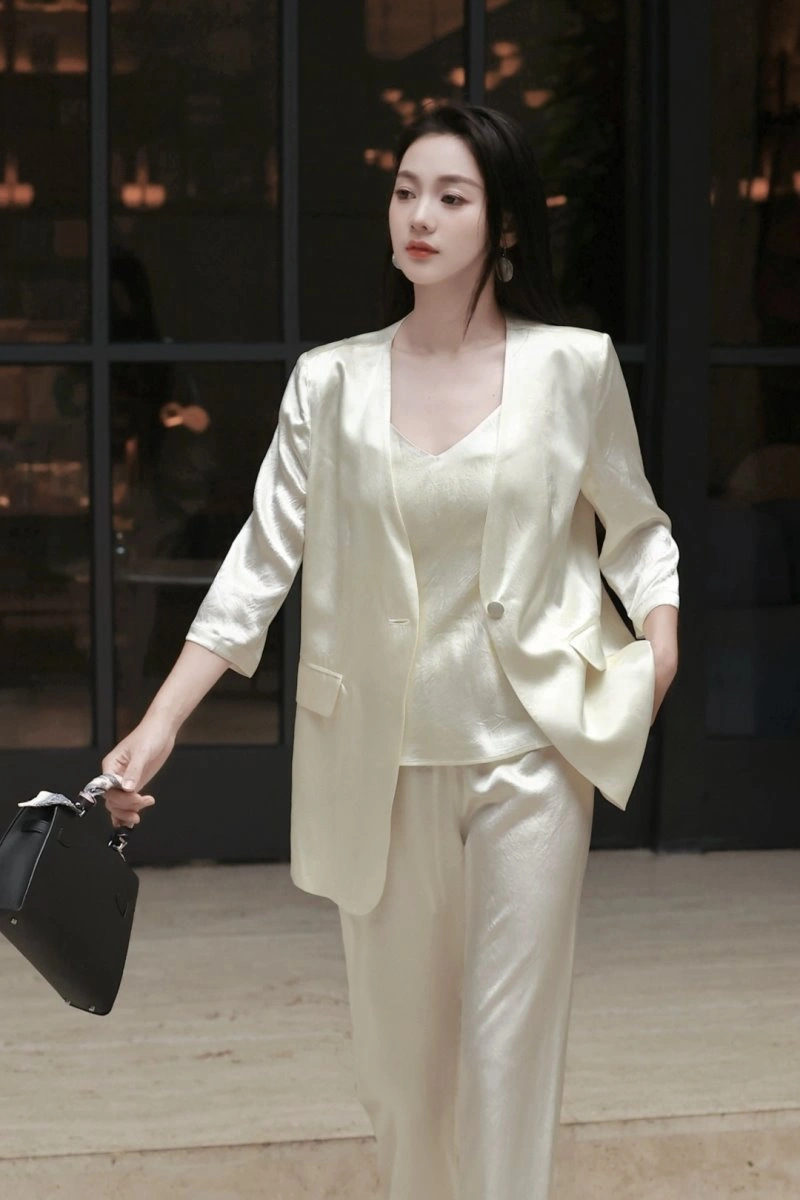 WaterResistant Chanel Long Suits 110526