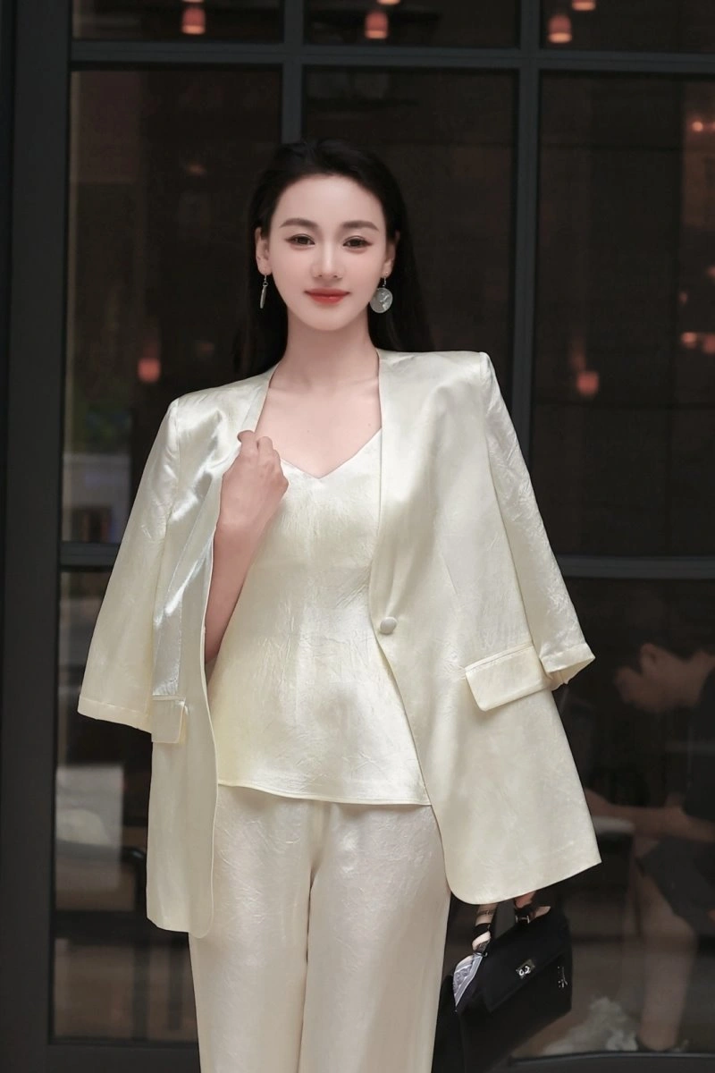 WaterResistant Chanel Long Suits 110526