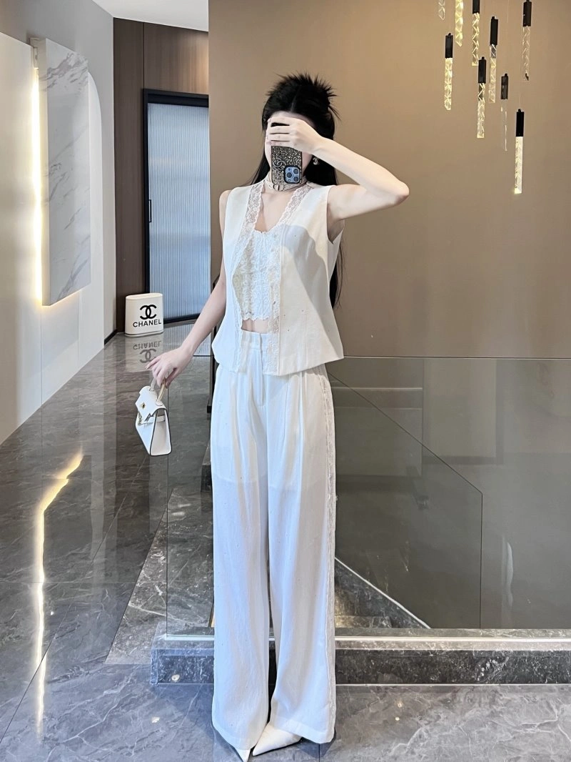 Chanel Long Suits Snug 110507