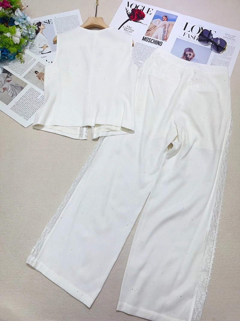 Original Chanel Long Suits 110523