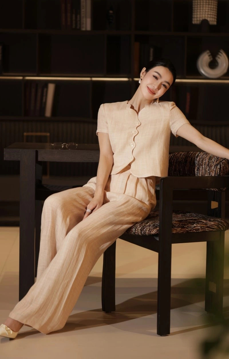 Chanel Long Suits StreetReady 110511