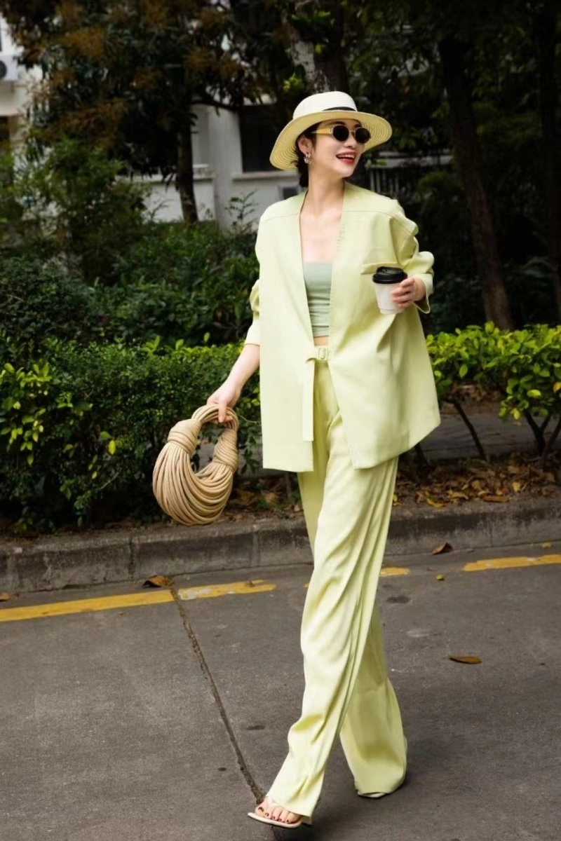 Trendsetting Chanel Long Suits 110506
